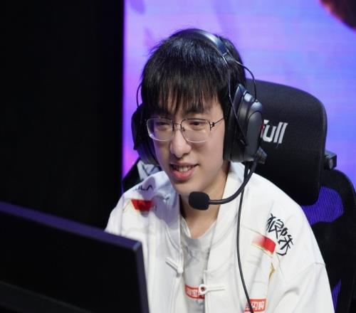 AL發(fā)布對陣BLG賽前返圖：斗志昂揚！