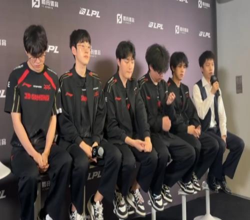 管哥评价很中肯！Xun：今天遗憾的地方就整体上玩的菜吧