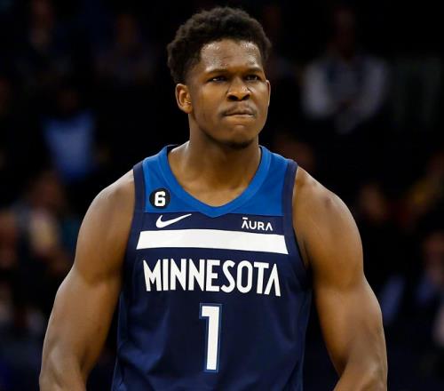 西卡轟30+14仍無緣今日最佳！對(duì)不起，你碰到創(chuàng)紀(jì)錄的華子了