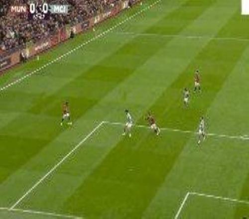 【英超】姆伯莫、多爾古破門曼聯(lián)2比0曼城