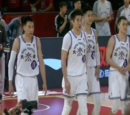 北控男籃險勝深圳，里勒復出31+5+5，廖三寧16+4+4賀西寧僅10分