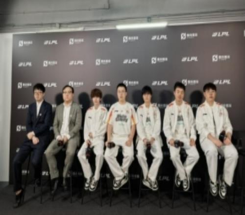 WBG赛后群访Xiaohu:我们打团不够好资源团落位太慢给不到压力