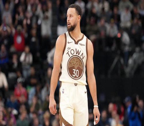 勇士隊(duì)庫里被問及他在NBA的成就，庫里給出了一個(gè)強(qiáng)有力的回答