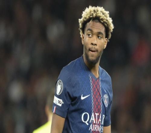 由于規(guī)則限制無法踢歐洲青年聯(lián)賽，姆巴耶重回巴黎一線隊訓(xùn)練