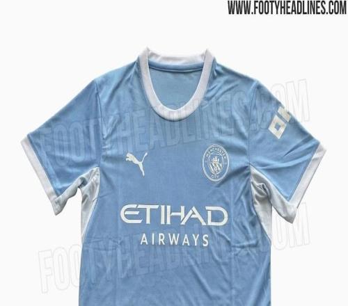 曼城2627賽季主場球衣諜照：白色隊(duì)徽搭配藍(lán)白漸變設(shè)計