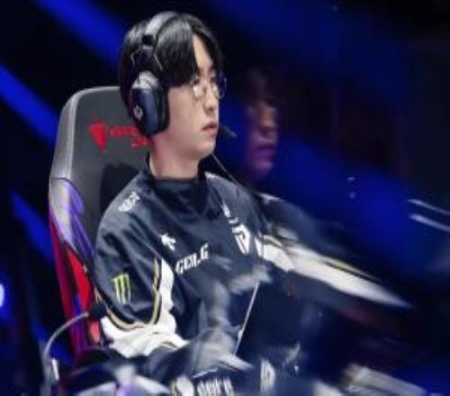 Duro：明年可能還在一起，也可能不在，無論在哪里都會加油