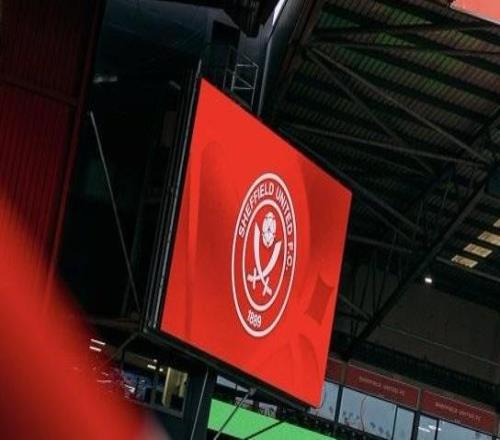 因場(chǎng)地結冰，今晚謝菲聯(lián)vs牛津聯(lián)的比賽將被迫推遲