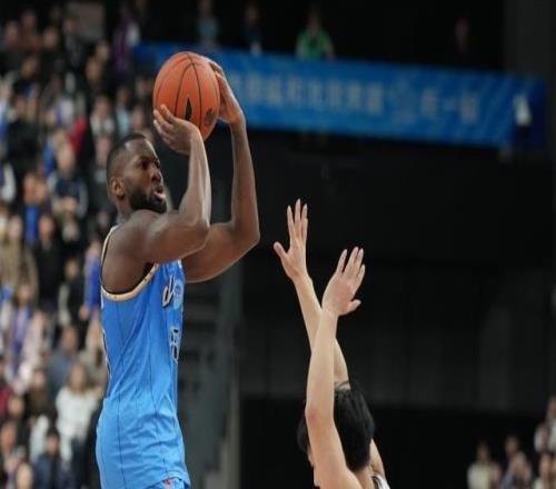 賽場(chǎng)瞬間CBA常規賽：北汽10574廣東