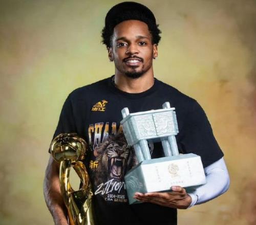 廣廈官宣續約FMVP巴里布朗已公布3位外援劍指衛冕