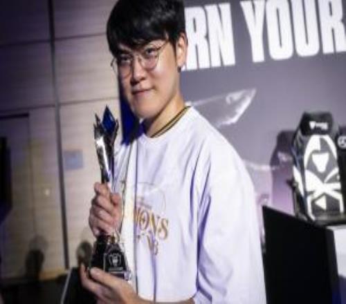 Gumayusi：中國最強(qiáng)AD給我頒獎我很開心！Oner還說自己會是FMVP呢