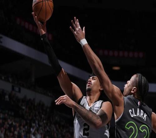 狠狠撞墻了！馬刺榜眼郎最近一段時間的狀態(tài)實(shí)在是有些離譜