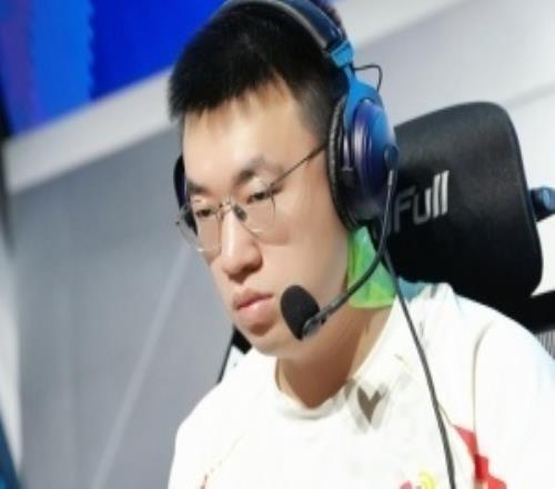 不想再打Faker！Xiaohu四局難有發(fā)揮四局總戰(zhàn)績僅有131727