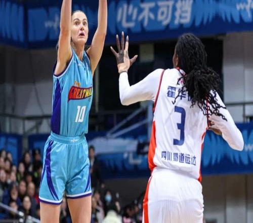 女籃“做好自己，向強隊學(xué)習(xí)”