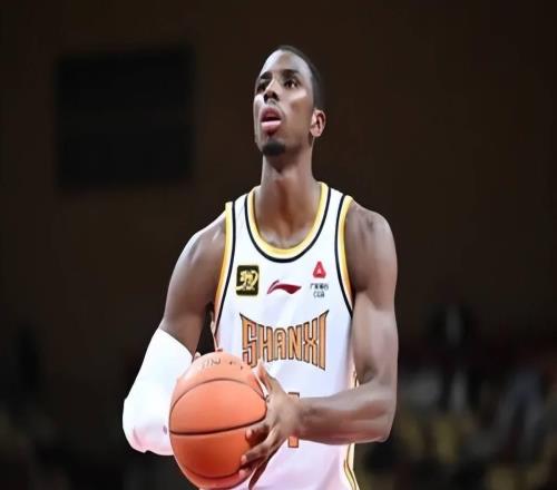 CBA新賽季5大外援消失，2人轉(zhuǎn)戰(zhàn)歐洲，廣東奪冠功臣失業(yè)