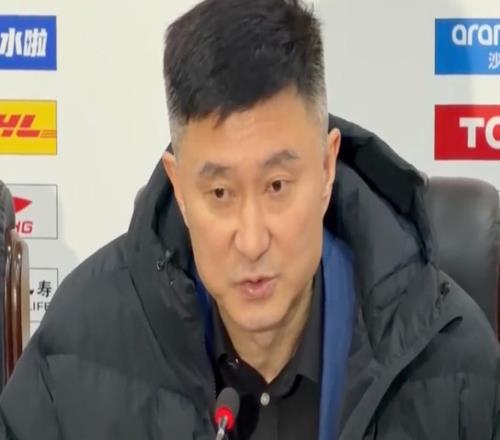 杜鋒：年輕人應(yīng)該感謝我給他們機(jī)會(huì)奎因問題不大需要看情況