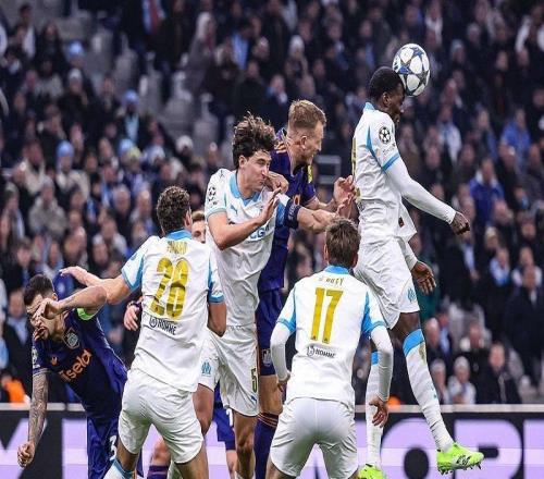 歐冠：馬賽2比1逆轉(zhuǎn)紐卡奧巴梅揚(yáng)梅開二度