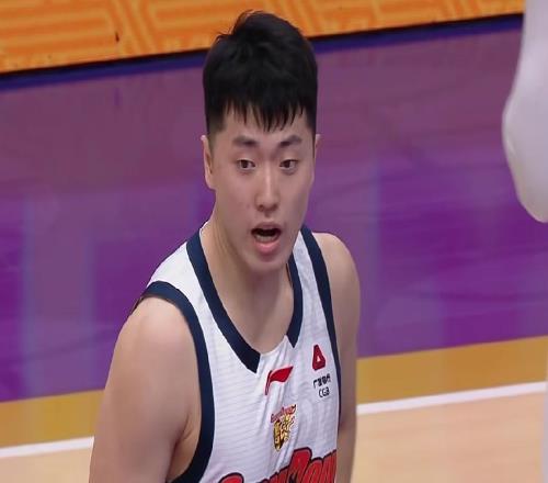 廣東9389北控！球員評(píng)分：2人完美，3人良好，1人不合格