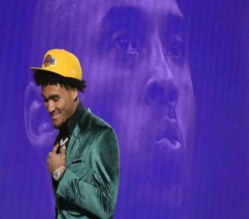 才22歲!湖人舊將希菲諾,還能留在NBA嗎