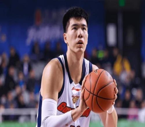 廣東兩將復(fù)蘇太重要！杜潤(rùn)旺可激活焦泊喬，胡明軒終結(jié)力量回歸！