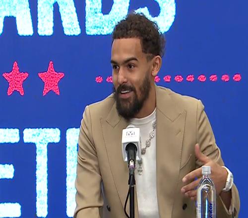 特雷楊亮相華盛頓！希望幫隊(duì)友成全明星爆料奇才將退役沃爾球衣