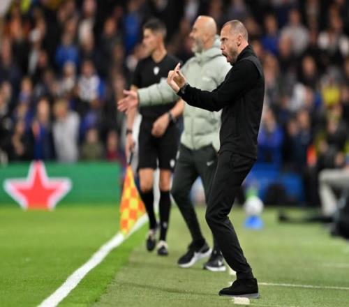 聯(lián)賽落后8分+歐冠4連?。W冠4冠王解雇41歲功勛，滕哈格或二進(jìn)宮