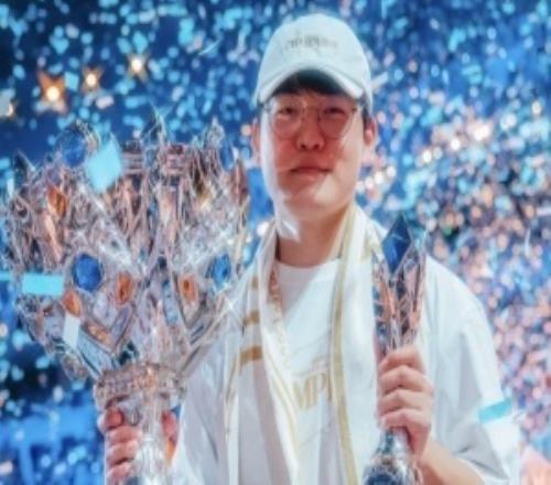 韓網(wǎng)爆料：Gumayusi續(xù)約三年，明天可能會(huì)有消息