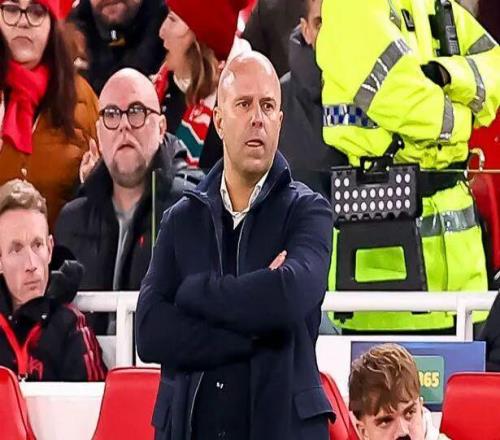 利物浦潰不成軍！全隊僅2人狀態(tài)在線：索博和基耶薩