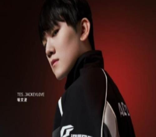 LPL官方發(fā)布JackeyLove海報：流水不爭喧，爭的是滔滔向前
