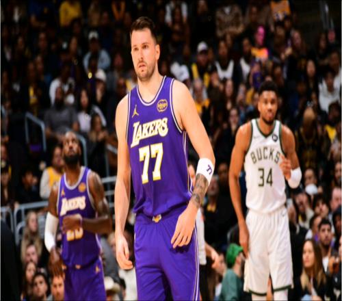 98117！這是湖人關(guān)鍵時刻的改變，除了雄鹿，他們最后5分鐘無敵