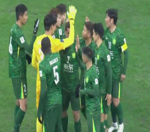 00！北京國安進攻乏力，張稀哲失良機，31分鐘時出現(xiàn)搞笑一幕