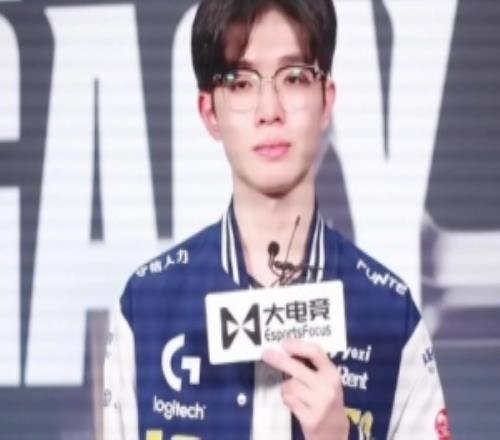 Doggo：預(yù)測(cè)冠軍KT吧，因?yàn)槲覀冏约捍虿贿^(guò)