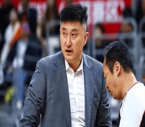 勝山東發(fā)布會(huì )！杜鋒解析第三節崩盤(pán)，全程高情商，徐杰不滿(mǎn)專(zhuān)注度