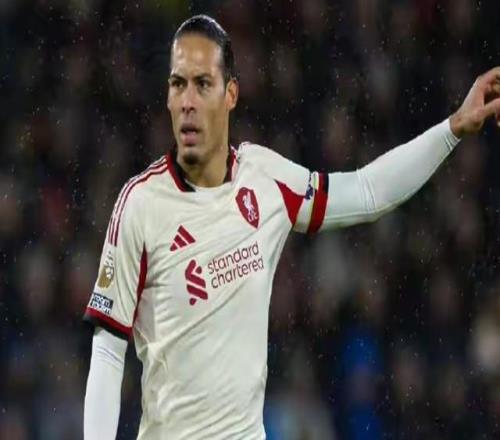 23后！英超爭四亂了：利物浦爆冷+5輪不勝，曼聯(lián)不敗=反超進(jìn)前四