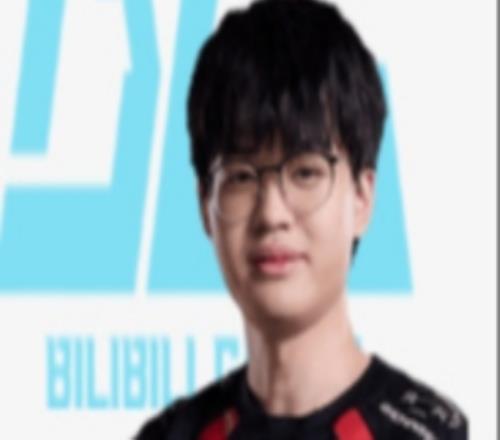 涵藝：今天是galajiejie和xun拍完看結(jié)果會和你們說的