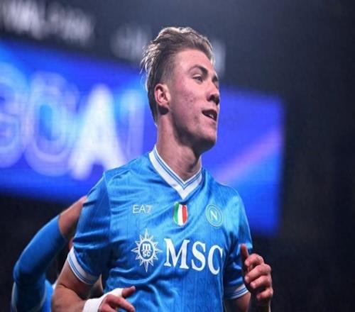 霍伊倫德或?qū)⒄礁鎰e曼聯(lián)，永久轉(zhuǎn)會(huì)那不勒斯幾成定局