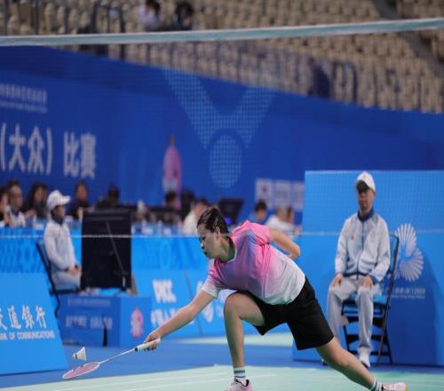 殘?zhí)貖W會羽毛球大眾比賽在深圳開賽，將產(chǎn)生12枚金牌