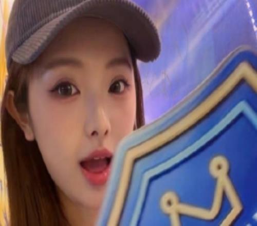 主持人泱泱更新動態(tài)：馬上最愛的日子就要來啦！NBA和LPL同時開賽