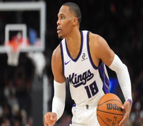 傳奇繼續(xù)，威斯布魯克超越大O成為NBA歷史得分最高的控球后衛(wèi)