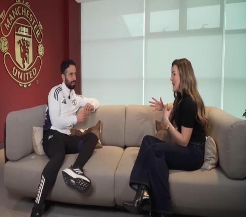 阿莫林：和上賽季這時候相比，我認為我們現(xiàn)在處于更好的位置