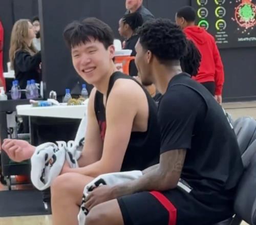 楊瀚森第三次被下放，意味著什么他會(huì)被開(kāi)拓者放棄嗎