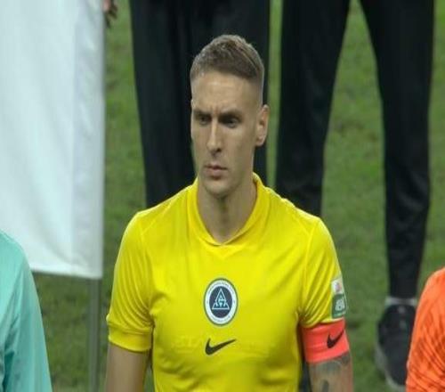 中超冠軍留在上海，海港打平奪冠申花剩理論可能指望大連阻擊