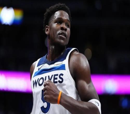 狼王大戰(zhàn)高僧，既是未來也是現(xiàn)在