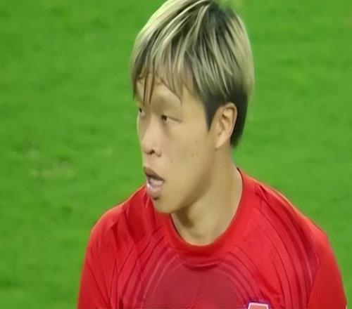 轉(zhuǎn)會(huì)新動(dòng)態(tài)！王牌外援簽深圳，國(guó)腳中衛(wèi)轉(zhuǎn)投升班馬，港腳選擇國(guó)安