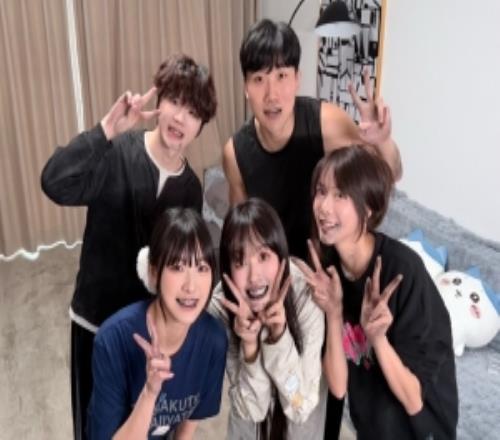 駱歆曬照：第一期網(wǎng)絡(luò)熱門游戲鑒定已發(fā)劉神家整潔度超乎想象！