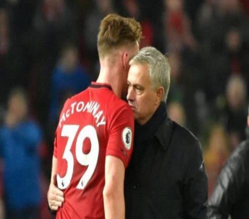 穆帥：我曾為麥克托米奈讓博格巴坐板凳，曼聯(lián)放走他是個(gè)大錯(cuò)
