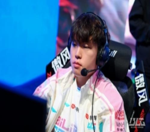 BLG發(fā)布對陣JDG賽后返圖：找出問題，及時調(diào)整！