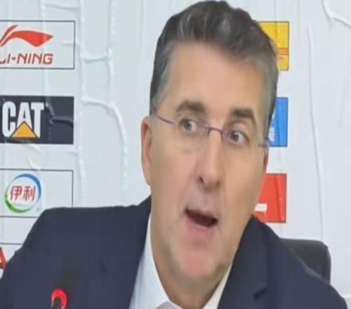 勝四川發(fā)布會！格蘭認可3潛力小將+力挺西爾扎提，吳冠希寄語健康