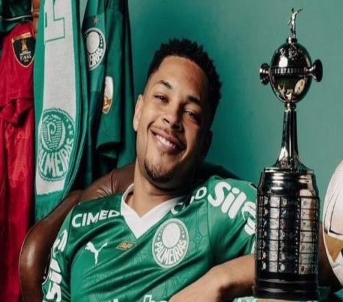 每體：羅克返回巴甲后表現(xiàn)出色，受到曼聯(lián)和安切洛蒂的關(guān)注