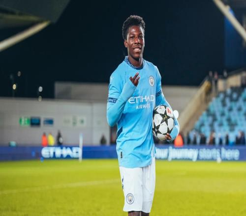 曼城小將麥卡杜：和一線隊訓(xùn)練就像在比賽，強度非常高