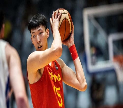深夜10點！中國籃協(xié)公布男籃19人集訓(xùn)名單，球迷：有三個想不到
